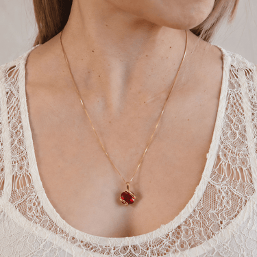 18ct Gold pendant with Red Austrian Crystal